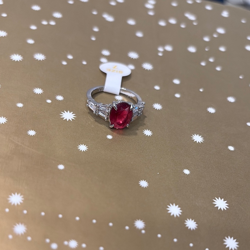 Elegant Silver and Red Gemstone Ring